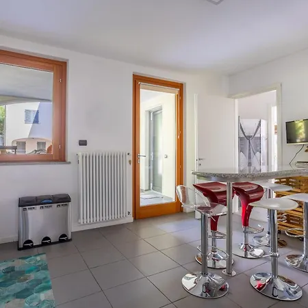 Relaxing Oasis With Private Pool & View バヴェーノ