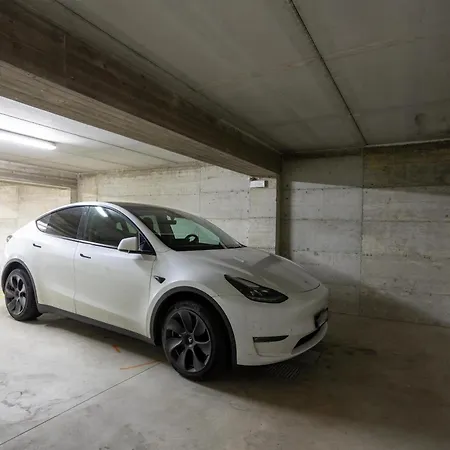 Relaxing Oasis With Private Pool & View 別荘 *