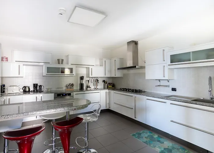 Relaxing Oasis With Private Pool & View Tatil Evi Baveno